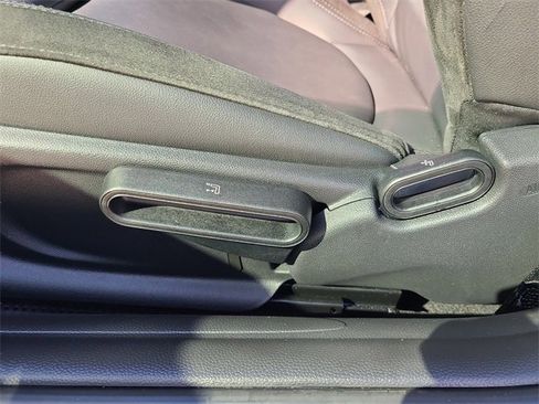 Used 2024 MINI Cooper SE image 20