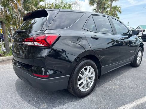 Used 2022 Chevrolet Equinox LS w/ LS Convenience Package FWD image 6