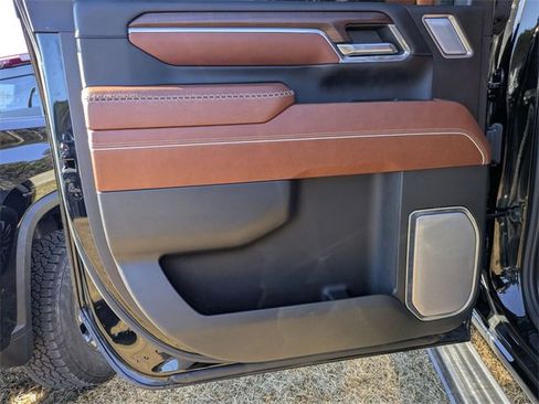 Certified 2024 GMC Sierra 2500 Denali Ultimate image 28