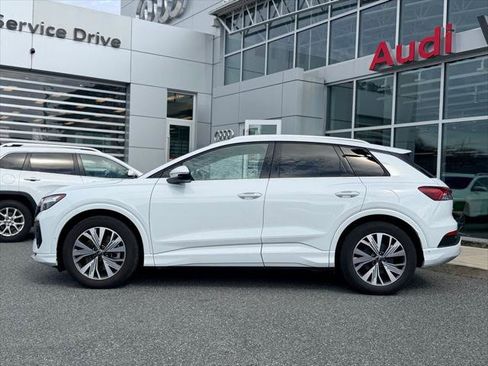 Certified 2024 Audi Q4 e-tron Premium Plus RWD image 3