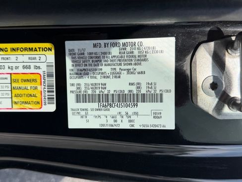 Used 2018 Ford Mustang GT Premium w/ Equipment Group 401A RWD image 20