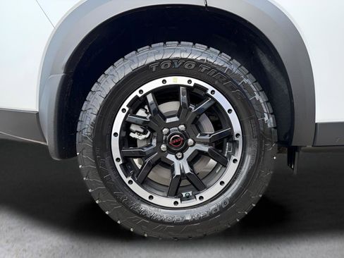 New 2026 Nissan Pathfinder Rock Creek AWD/4WD image 31