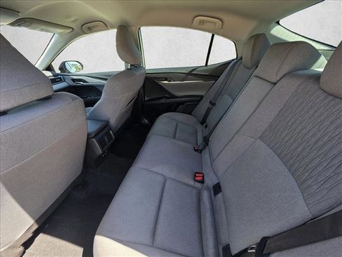 Used 2025 Toyota Camry LE image 14