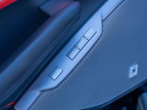 Certified 2022 Ferrari Portofino M image 28