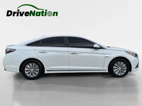 Used 2017 Hyundai Sonata SE FWD image 4