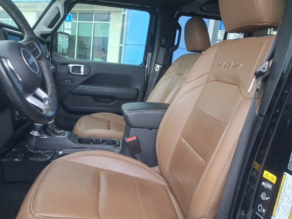 Used 2021 Jeep Wrangler Unlimited Sahara w/ Cold Weather Group AWD/4WD image 16