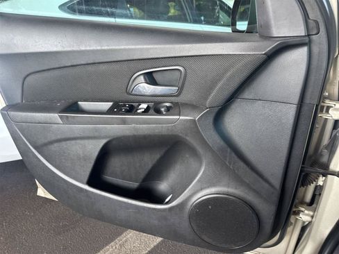 Used 2014 Chevrolet Cruze LT FWD image 9