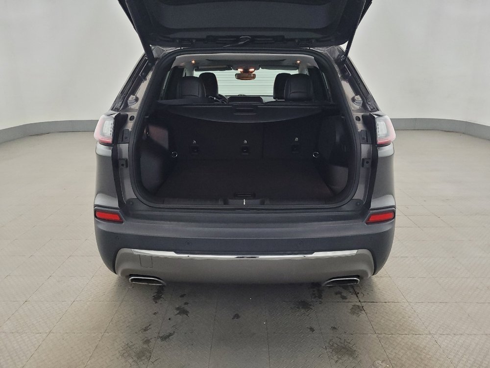 Used 2019 Jeep Cherokee Limited w/ Technology Group AWD/4WD image 29
