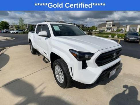 Certified 2024 Toyota Tacoma SR5 AWD/4WD image 4