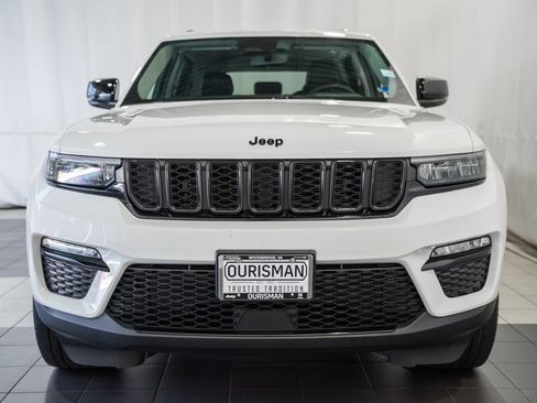 Certified 2023 Jeep Grand Cherokee Limited w/ Black Appearance Package AWD/4WD image 2