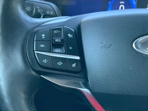 Used 2020 Ford Explorer Platinum w/ Premium Technology Package image 20