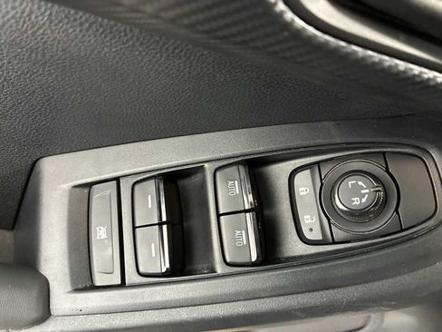 Used 2024 Subaru Crosstrek 2.0i Premium image 15