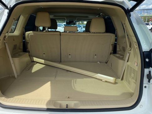 Used 2019 Toyota Highlander SE image 14