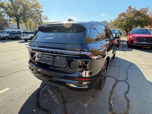 New 2026 Lincoln Nautilus Reserve image 7