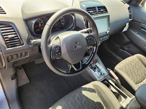 New 2025 Mitsubishi Outlander Sport SE image 17