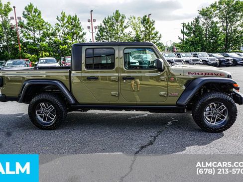 Used 2026 Jeep Gladiator Mojave AWD/4WD image 8