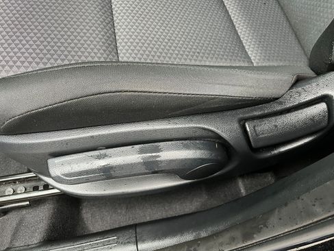 Used 2025 Kia Soul LX w/ LX Technology Package image 22