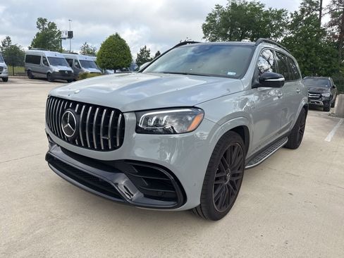 Used 2025 Mercedes-Benz GLS 63 AMG 4MATIC image 8