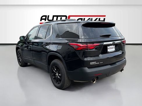 Used 2023 Chevrolet Traverse LT w/ LPO, Floor Liner Package AWD/4WD image 5