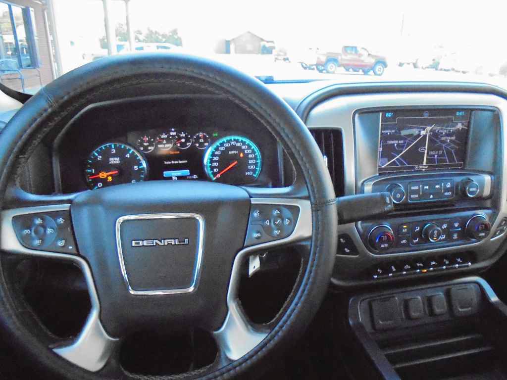 Used 2018 GMC Sierra 1500 Denali w/ Denali Ultimate Package AWD/4WD image 6