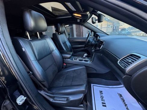 Used 2020 Jeep Grand Cherokee Altitude image 13