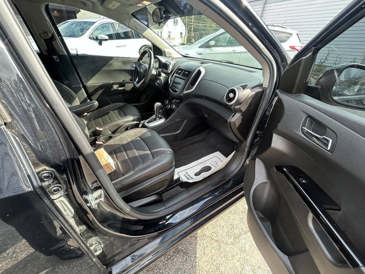 Used 2013 Chevrolet Sonic RS FWD image 9