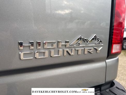 Used 2025 Chevrolet Silverado 2500 High Country w/ High Country Premium Package AWD/4WD image 63