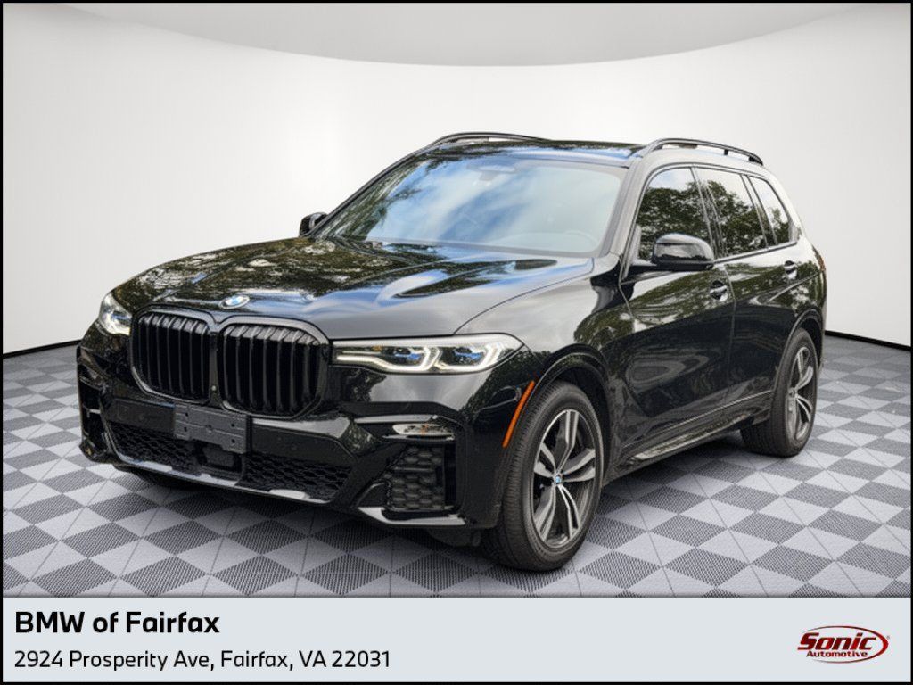 Used 2022 BMW X7 M50i AWD/4WD image 1
