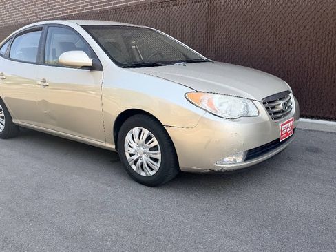 Used 2010 Hyundai Elantra GLS FWD image 3