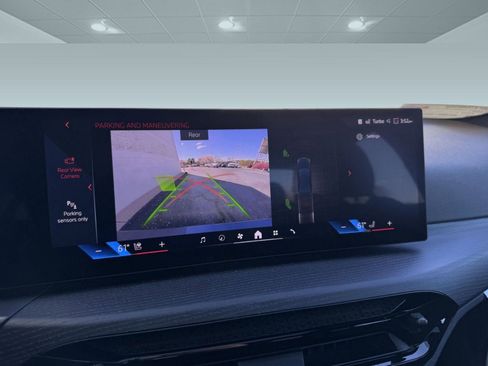 Used 2025 BMW 330i 330i w/ Convenience Package image 29