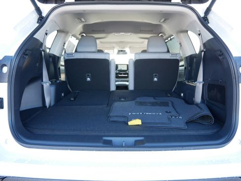 Certified 2026 Toyota Highlander XLE image 18