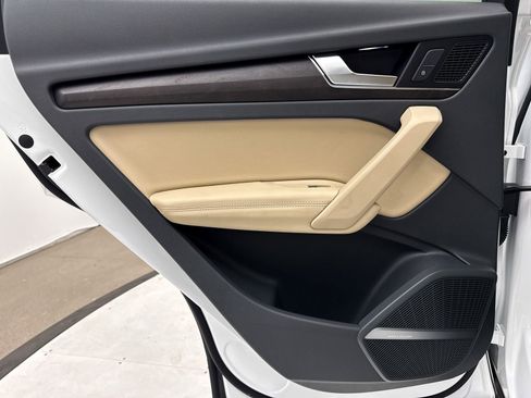 Used 2019 Audi Q5 2.0T Premium Plus w/ Premium Plus Package AWD/4WD image 34