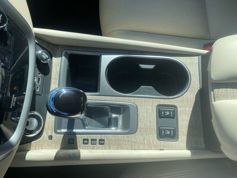 Used 2024 Nissan Murano SL image 29