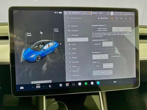 Used 2019 Tesla Model 3 Standard Range image 16