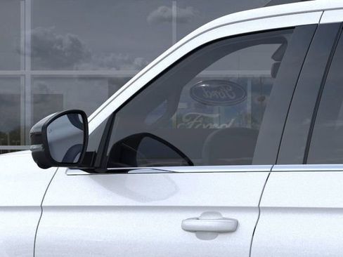 New 2025 Ford Expedition Active image 21