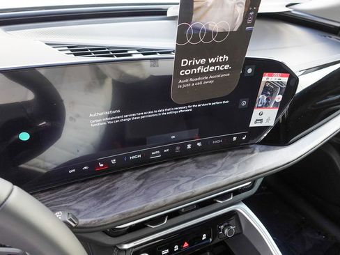 New 2025 Audi Q5 2.0T Premium Plus image 22