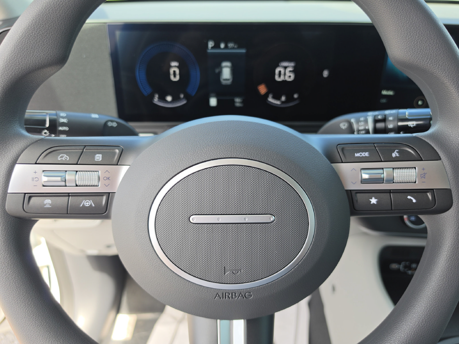 New 2027 Hyundai Kona SE FWD image 32