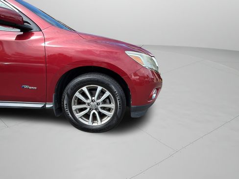 Used 2014 Nissan Pathfinder SV AWD/4WD image 29