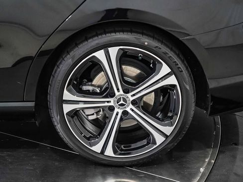 Used 2023 Mercedes-Benz C 300 Sedan image 10