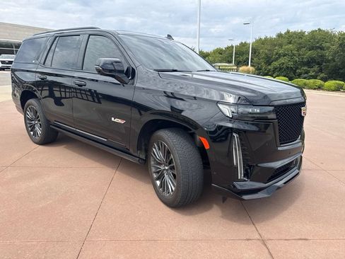 Used 2024 Cadillac Escalade V AWD/4WD image 4