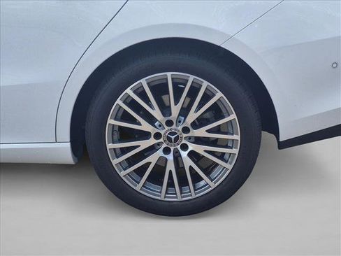 Used 2026 Mercedes-Benz CLA 250 image 9