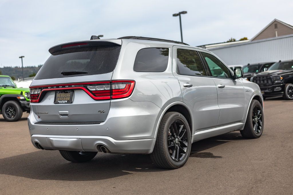 Used 2024 Dodge Durango R/T AWD/4WD image 7