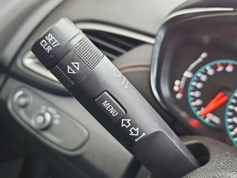 Used 2020 Chevrolet Trax LT w/ Sun & Sound Package image 26