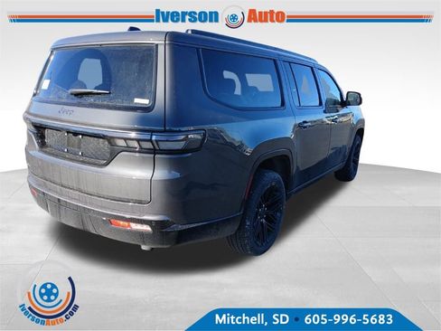 New 2026 Jeep Grand Wagoneer L Limited image 32