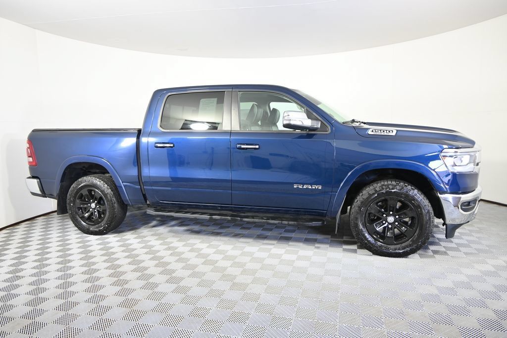 Used 2022 RAM 1500 Laramie AWD/4WD image 9