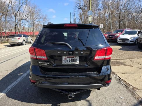 Used 2015 Dodge Journey SXT w/ Flexible Seating Group image 4