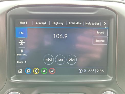 Used 2022 GMC Sierra 2500 AT4 w/ AT4 Preferred Package image 10