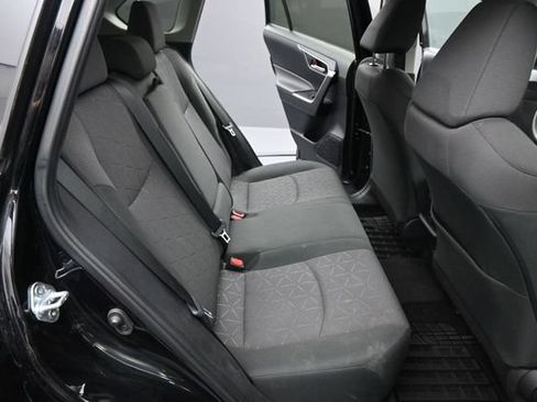 Used 2024 Toyota RAV4 XLE FWD image 16