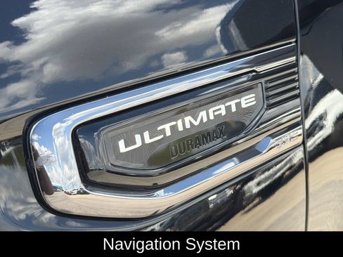 Used 2022 GMC Sierra 1500 Denali Ultimate AWD/4WD image 3