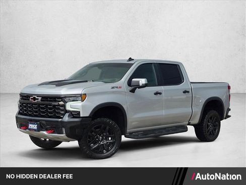 Used 2022 Chevrolet Silverado 1500 ZR2 w/ Technology Package AWD/4WD image 1
